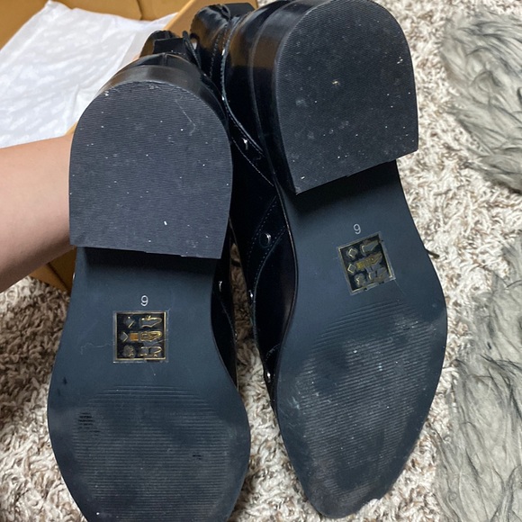 ASOS Lace Up Flat Boots - Picture 3 of 8